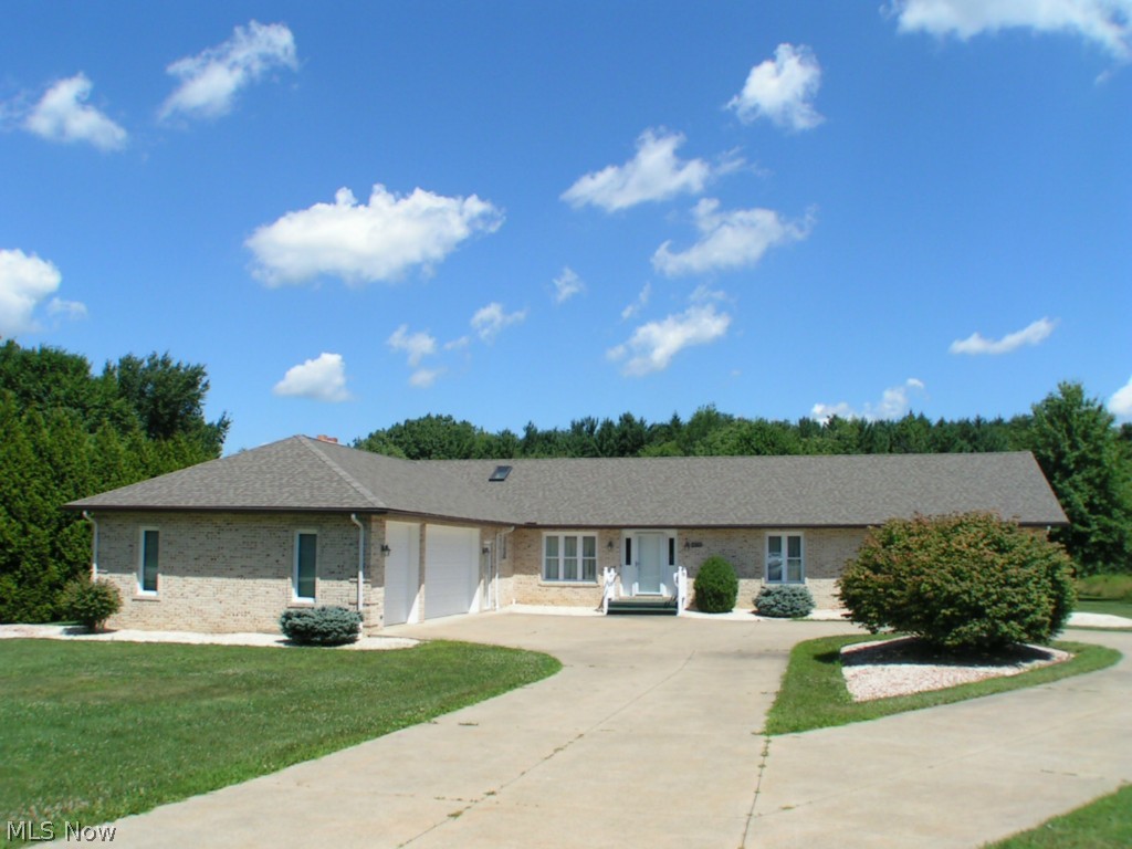 4571 Sharon Copley Road Medina, OH 44256 - Photo 1 of 21