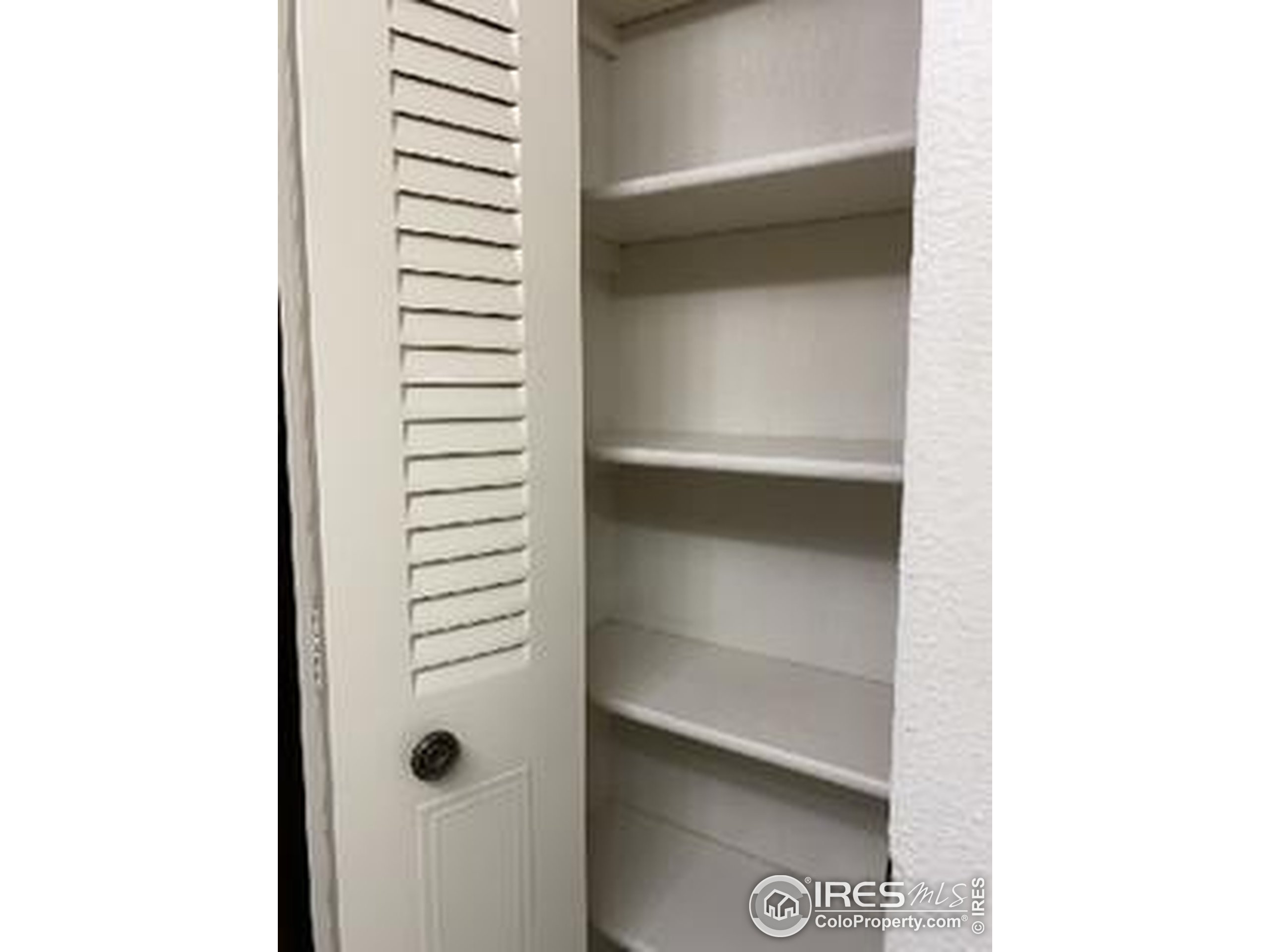 1705 Heatheridge Road, Unit L105 Fort Collins, CO 80526 - Photo 21 of 23