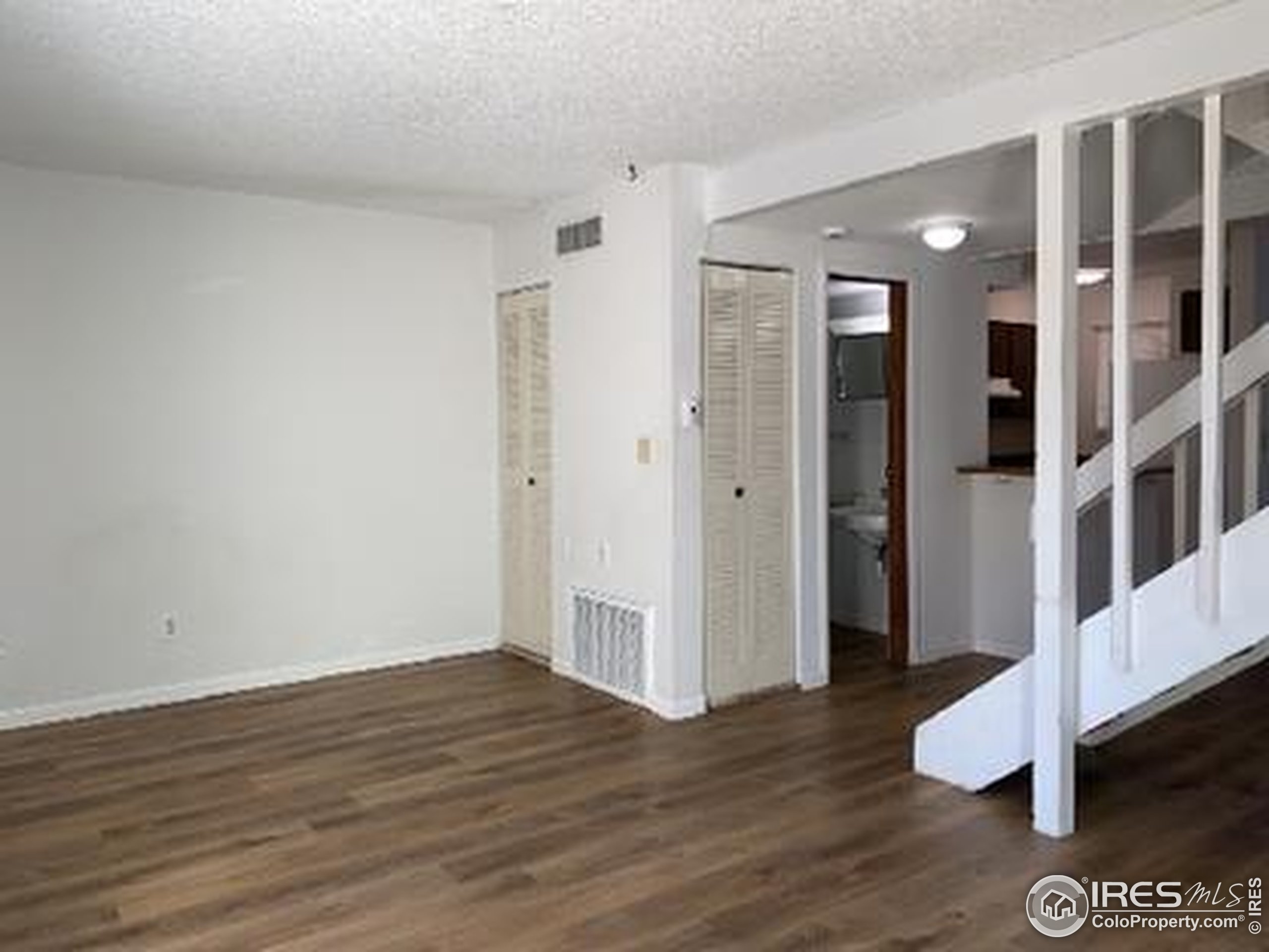 1705 Heatheridge Road, Unit L105 Fort Collins, CO 80526 - Photo 5 of 23