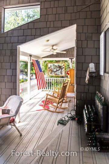 25200 Lodge Road Idyllwild, CA 92549 - Photo 20 of 32 Porch