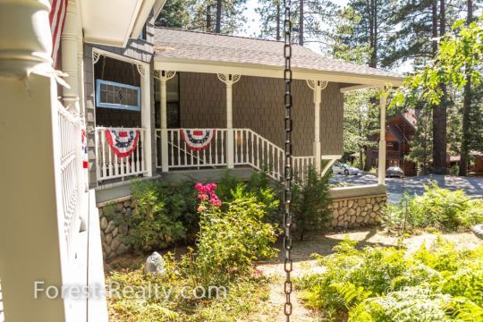 25200 Lodge Road Idyllwild, CA 92549 - Photo 21 of 32 Porch