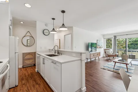 $445,000 | 651 Oakland Avenue, Unit 1F, Oakland, CA 94611