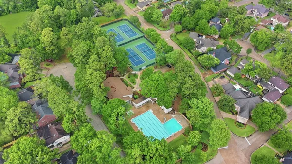 $380,000 | 6626 Gentle Bend Drive, Houston, TX 77069