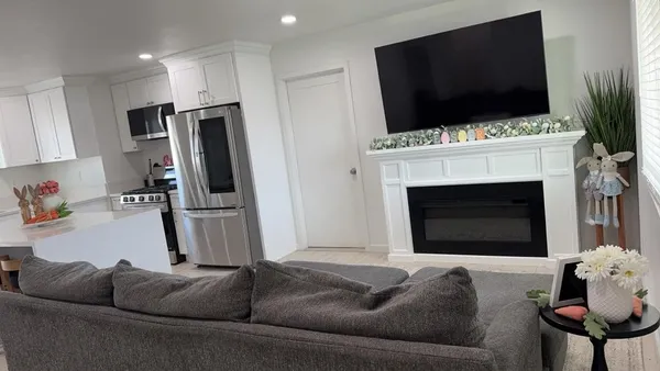 $720,000 | 1523 East 126th Street, Compton, CA 90222