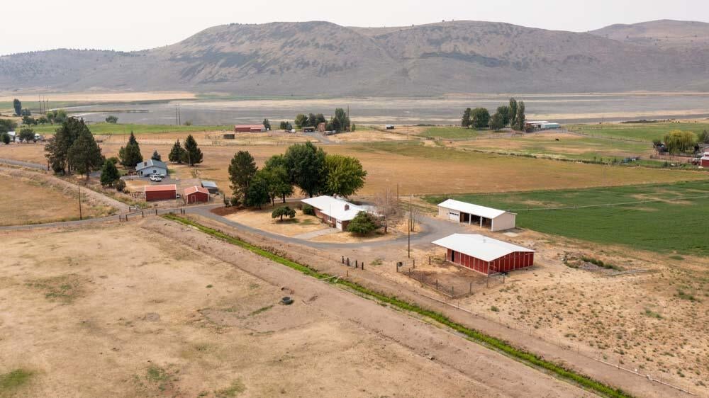 13580 Springlake Road Klamath Falls, OR 97603 - Photo 62 of 63 13580SpringLakeRd.-69