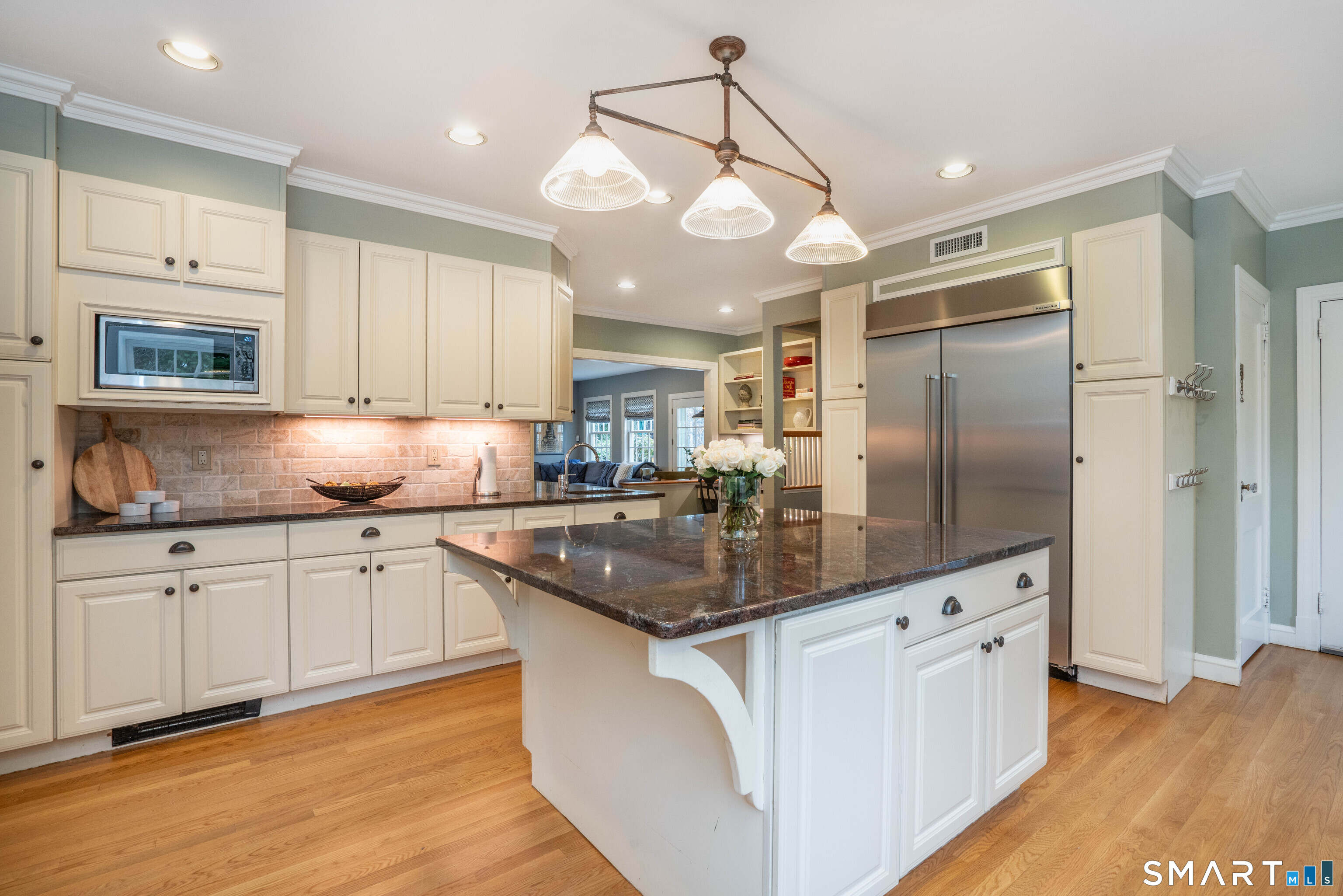 26 Fernwood Road West Hartford, CT 06119 - Photo 12 of 41