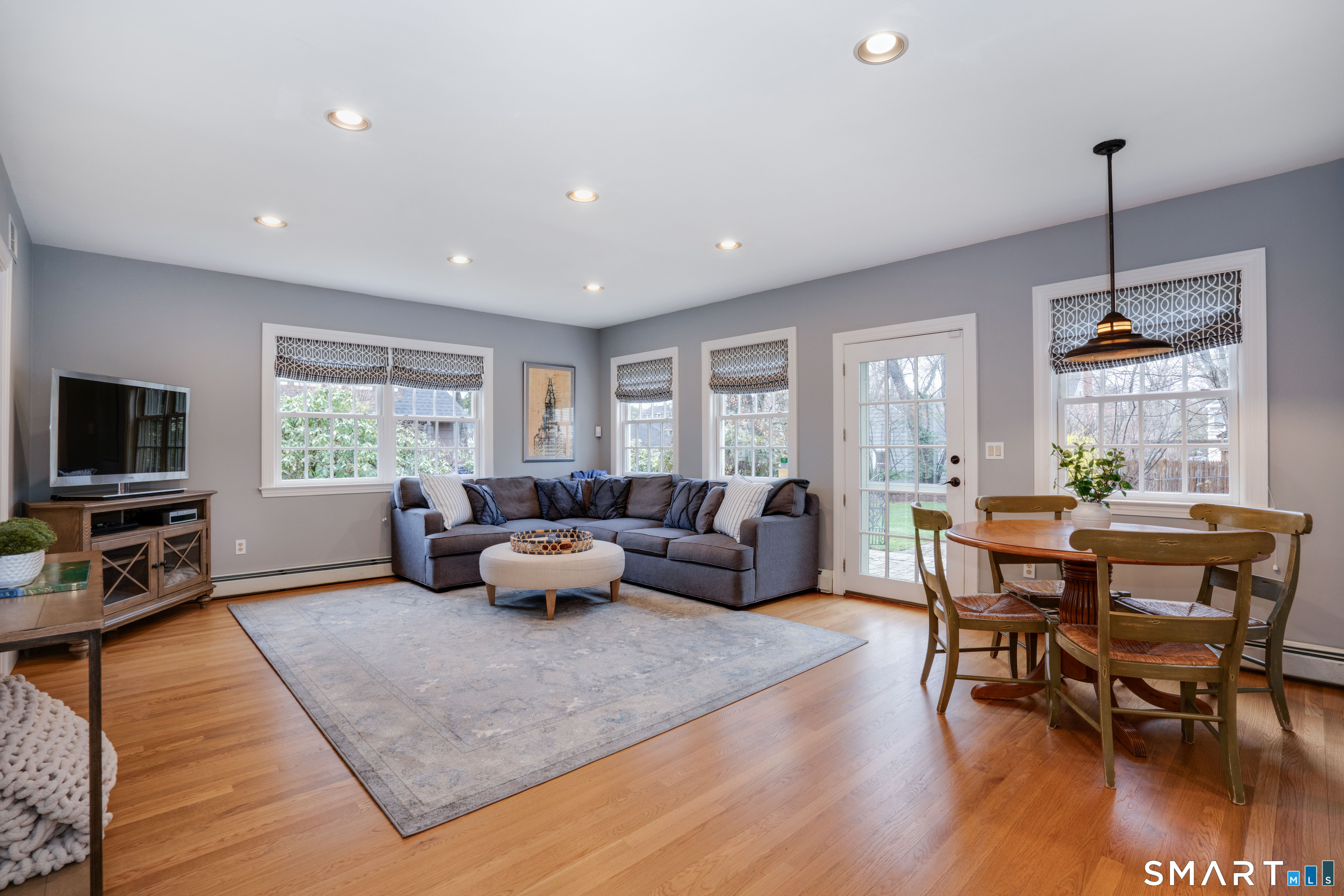 26 Fernwood Road West Hartford, CT 06119 - Photo 15 of 41