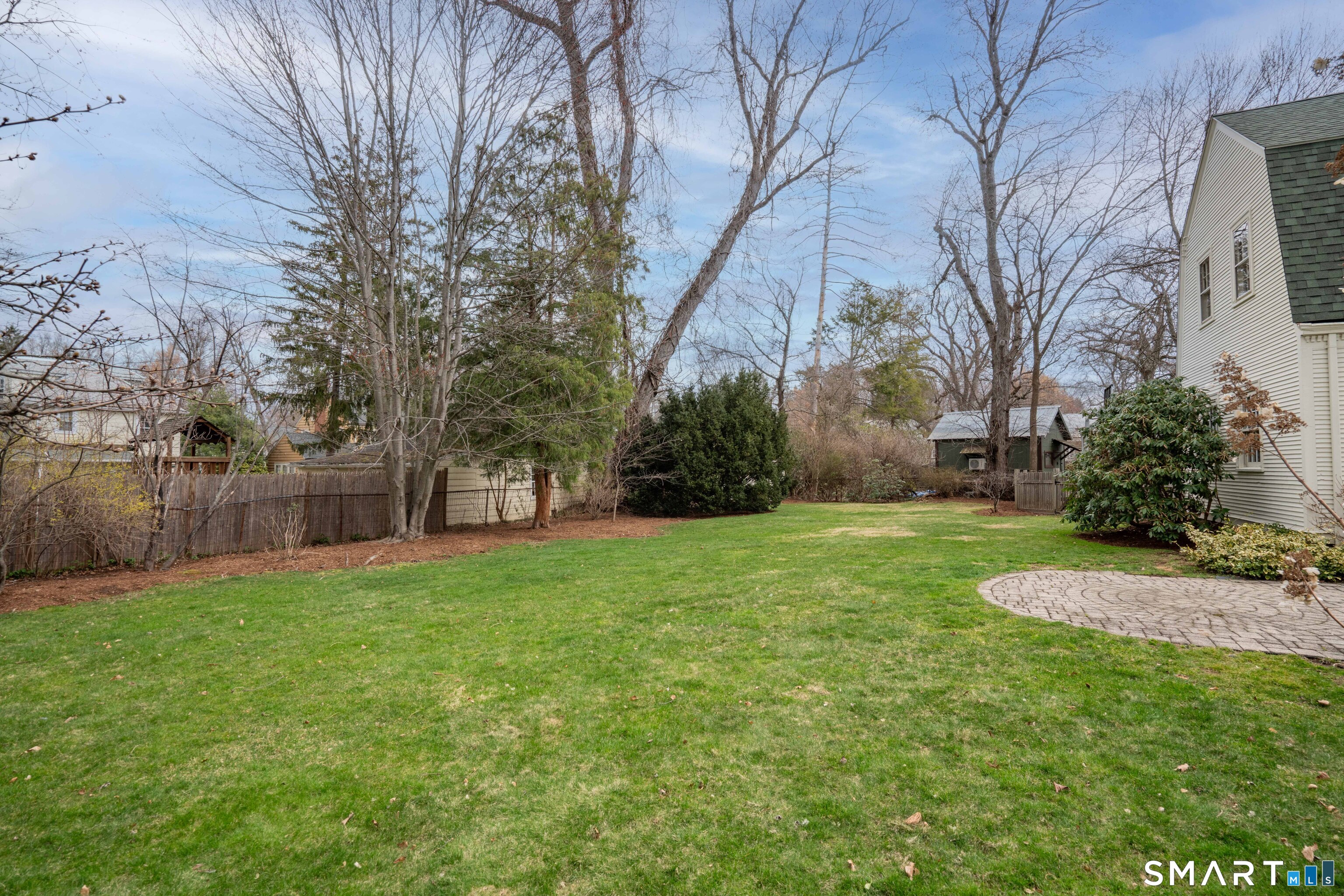 26 Fernwood Road West Hartford, CT 06119 - Photo 35 of 41