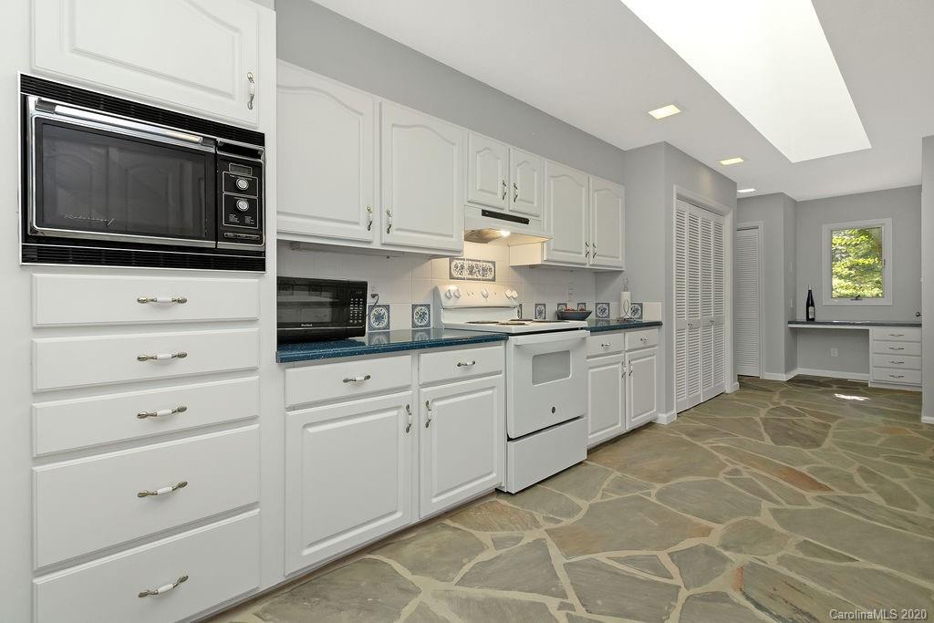 63 Eastview Road Brevard, NC 28712 - Photo 6 of 35 Gallery Image 6