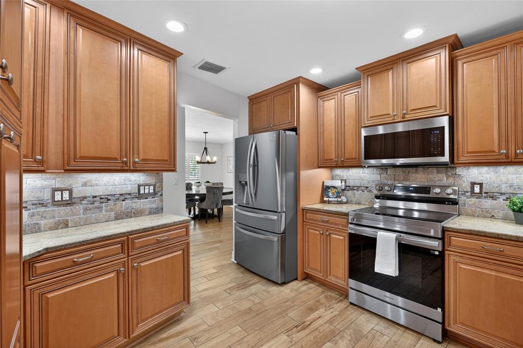 1026 Crystal Lake Road Lutz, FL 33548 - Photo 32 of 86