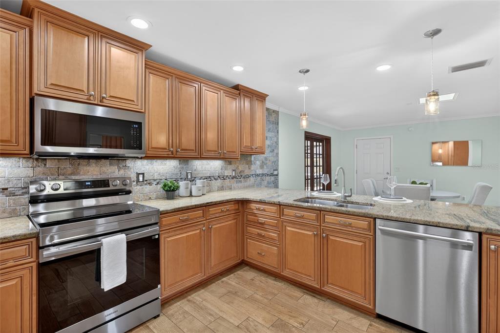 1026 Crystal Lake Road Lutz, FL 33548 - Photo 34 of 86