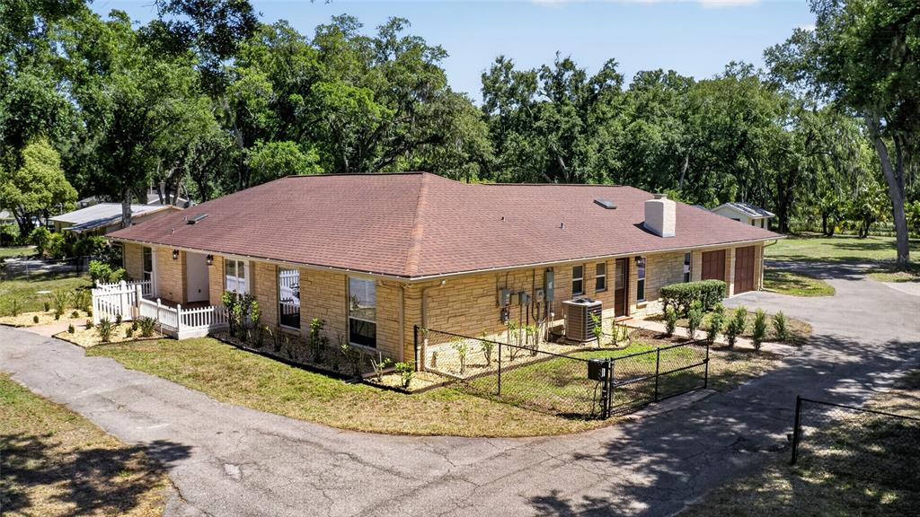 1026 Crystal Lake Road Lutz, FL 33548 - Photo 75 of 86