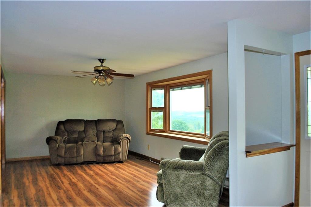 233 Glendale Road Beaver Falls, PA 15010 - Photo 7 of 25 Gallery Image 7