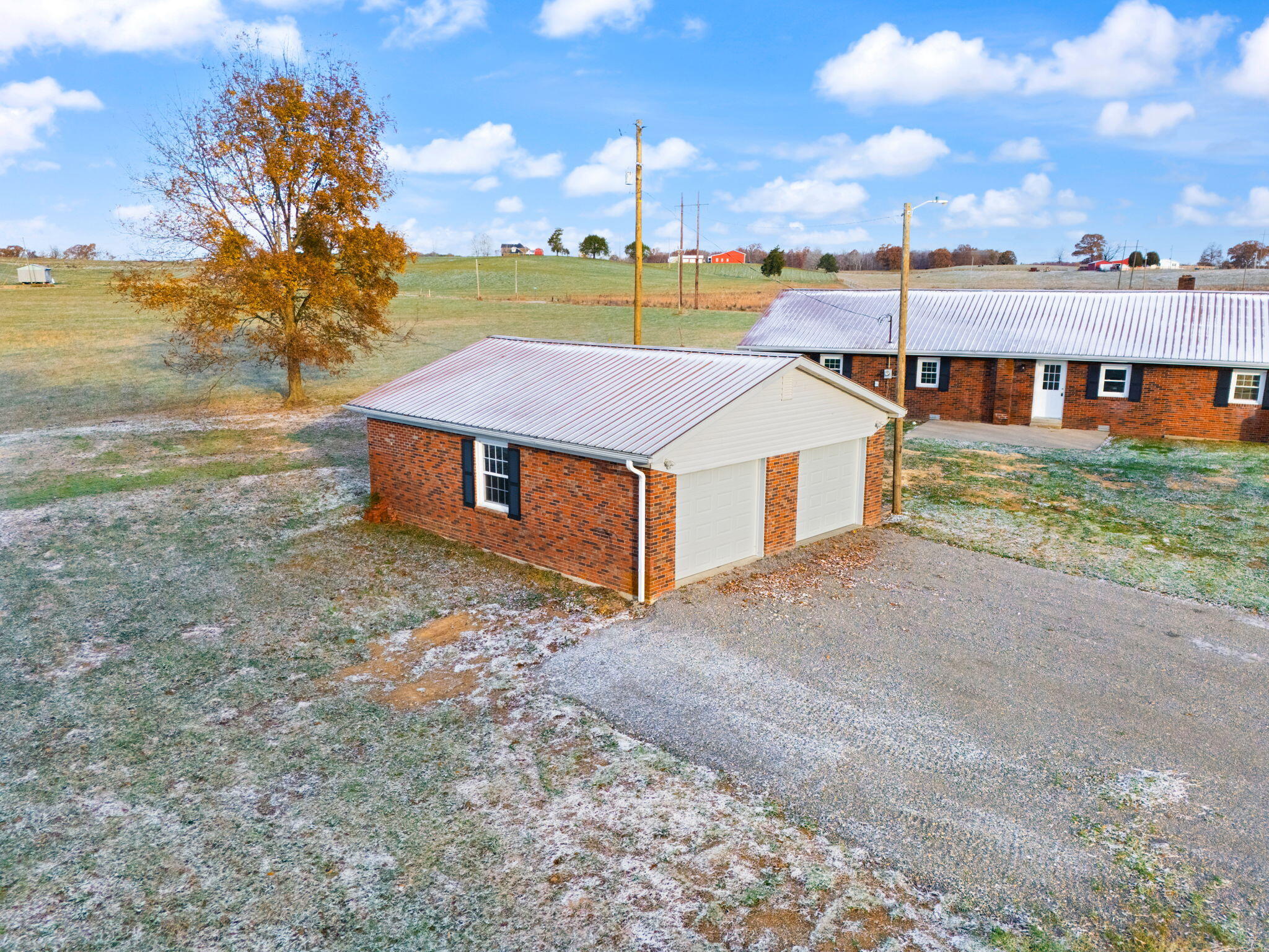 1237 Hwy 934 Jet Ping Road Somerset, KY 42503 - Photo 5 of 69 35-web-or-mls-DJI_20251111082505_0009_D