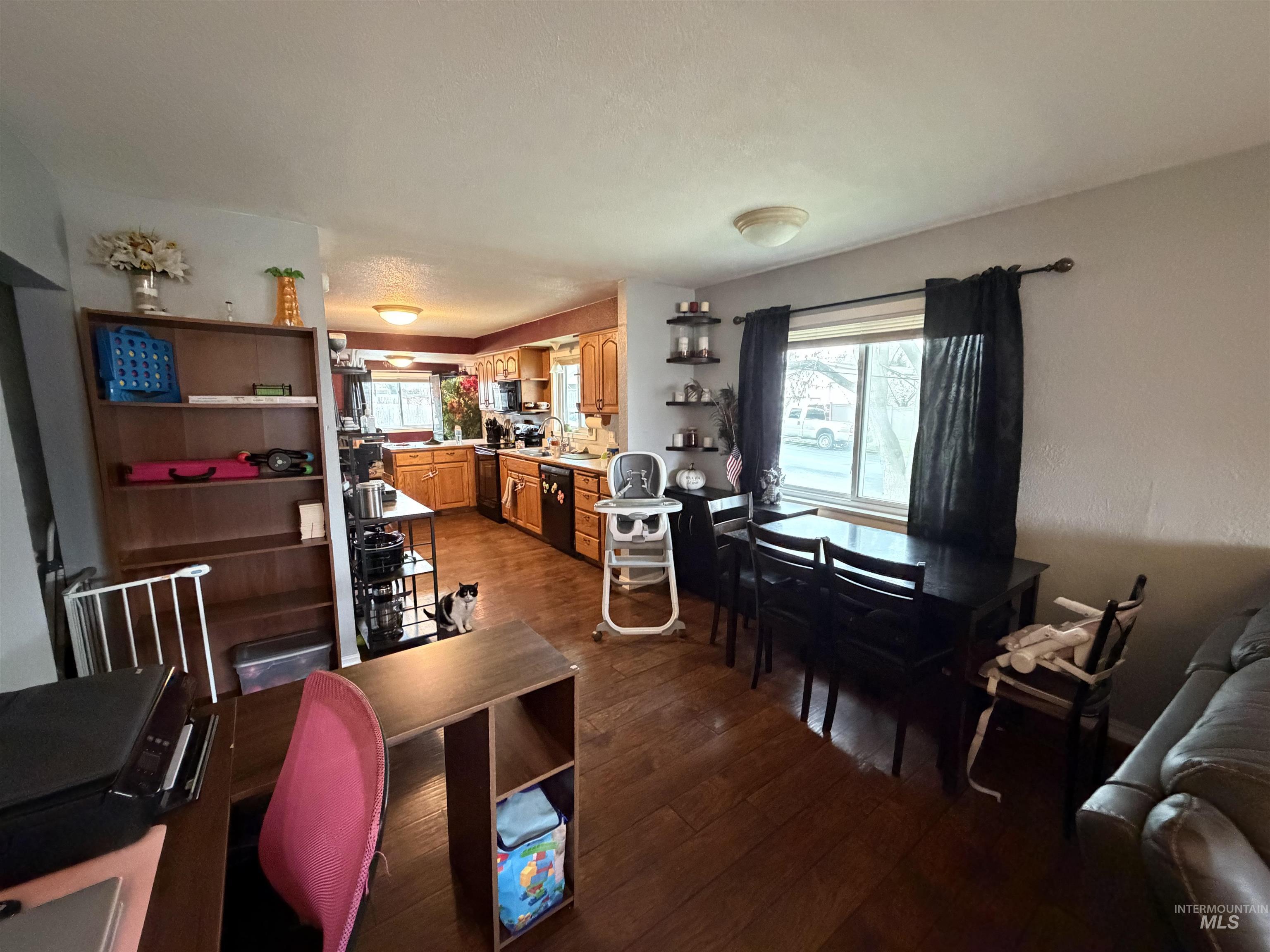 1602 14th Avenue Lewiston, ID 83501 - Photo 15 of 32 Office with dark wood-style floors and plenty of natural light