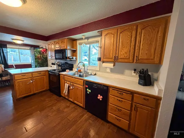 $337,500 | 1602 14th Avenue, Lewiston, ID 83501