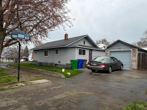 $337,500 | 1602 14th Avenue, Lewiston, ID 83501