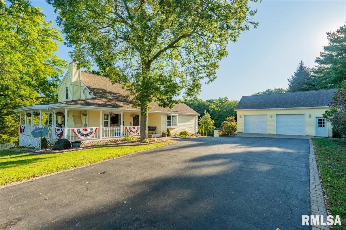 298 Town Hall Road Metamora, IL 61548 - Photo 2 of 54 Gallery Image 2