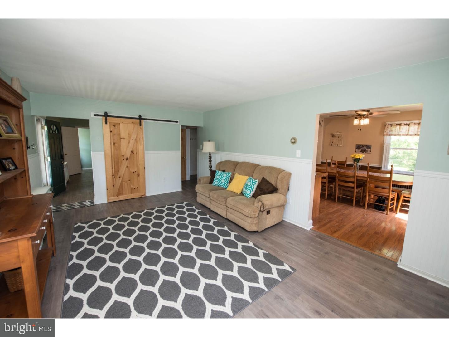 353 New Road Southampton, PA 18966 - Photo 4 of 25 Gallery Image 4