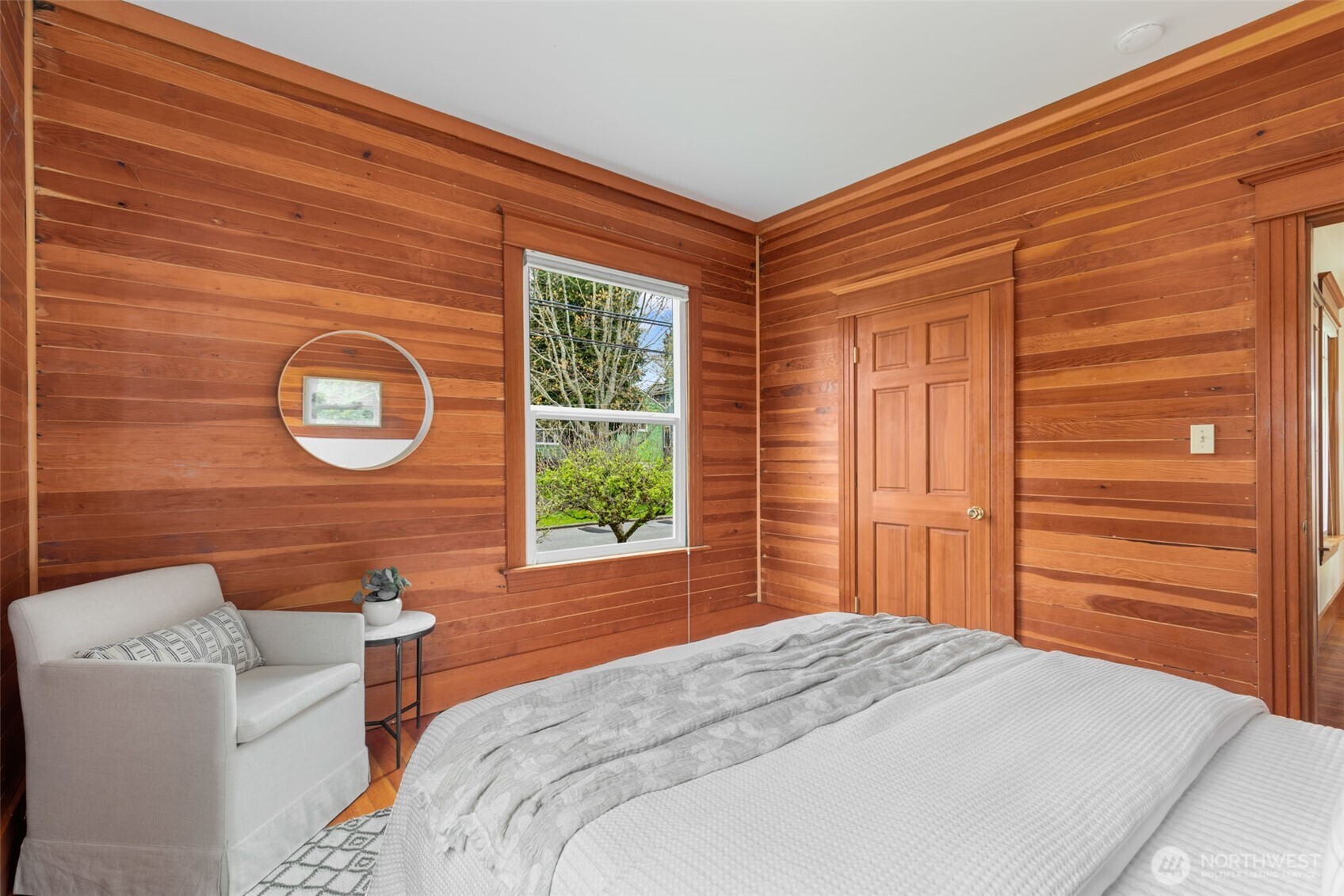 717 North 73rd Street Seattle, WA 98103 - Photo 13 of 35