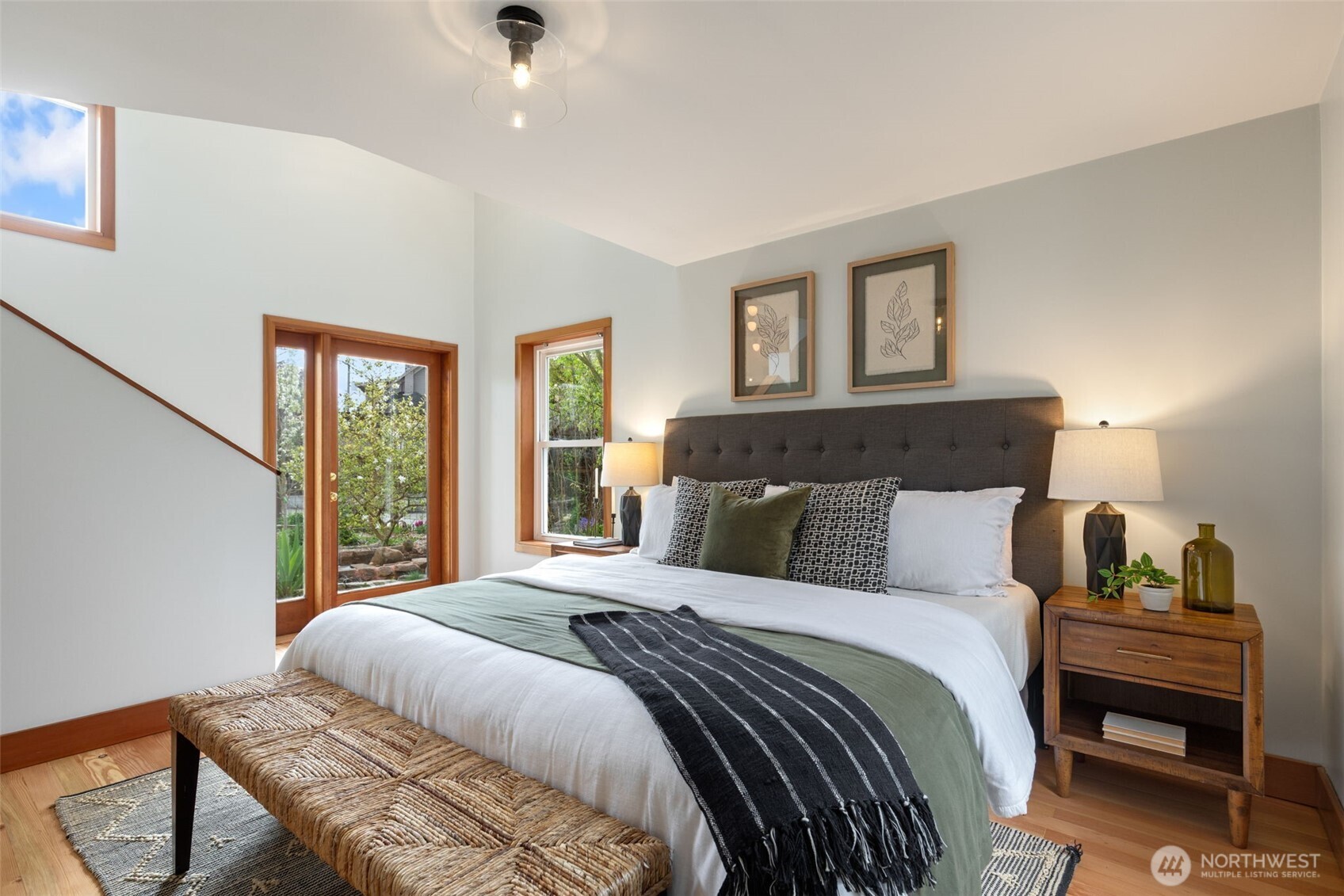 717 North 73rd Street Seattle, WA 98103 - Photo 18 of 35