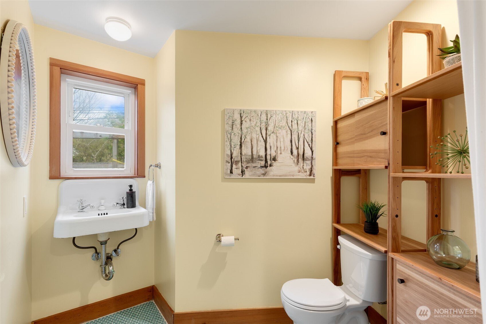 717 North 73rd Street Seattle, WA 98103 - Photo 20 of 35