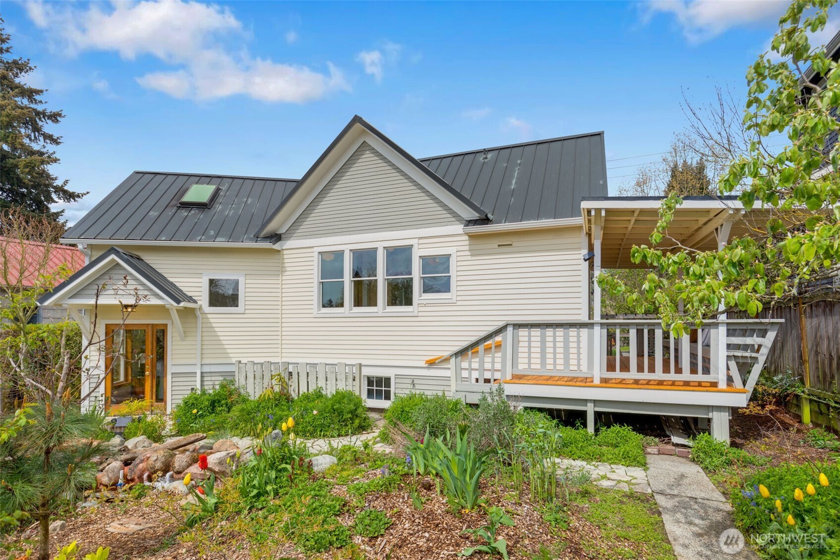 717 North 73rd Street Seattle, WA 98103 - Photo 27 of 35