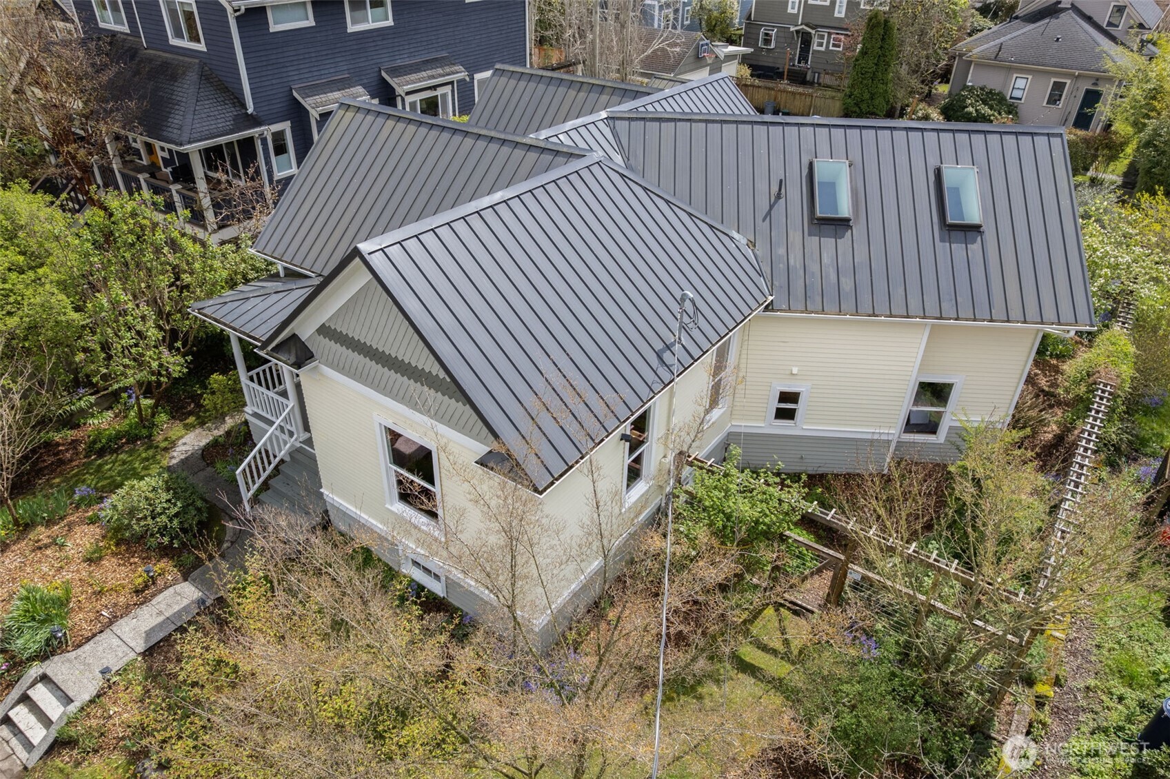 717 North 73rd Street Seattle, WA 98103 - Photo 30 of 35