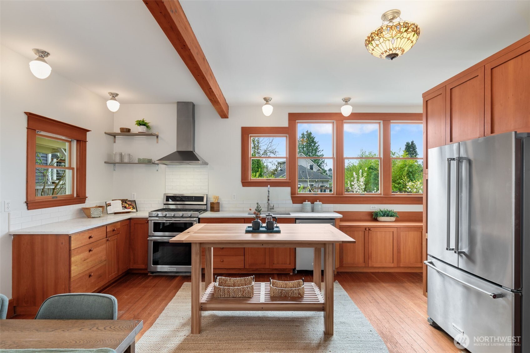 717 North 73rd Street Seattle, WA 98103 - Photo 8 of 35