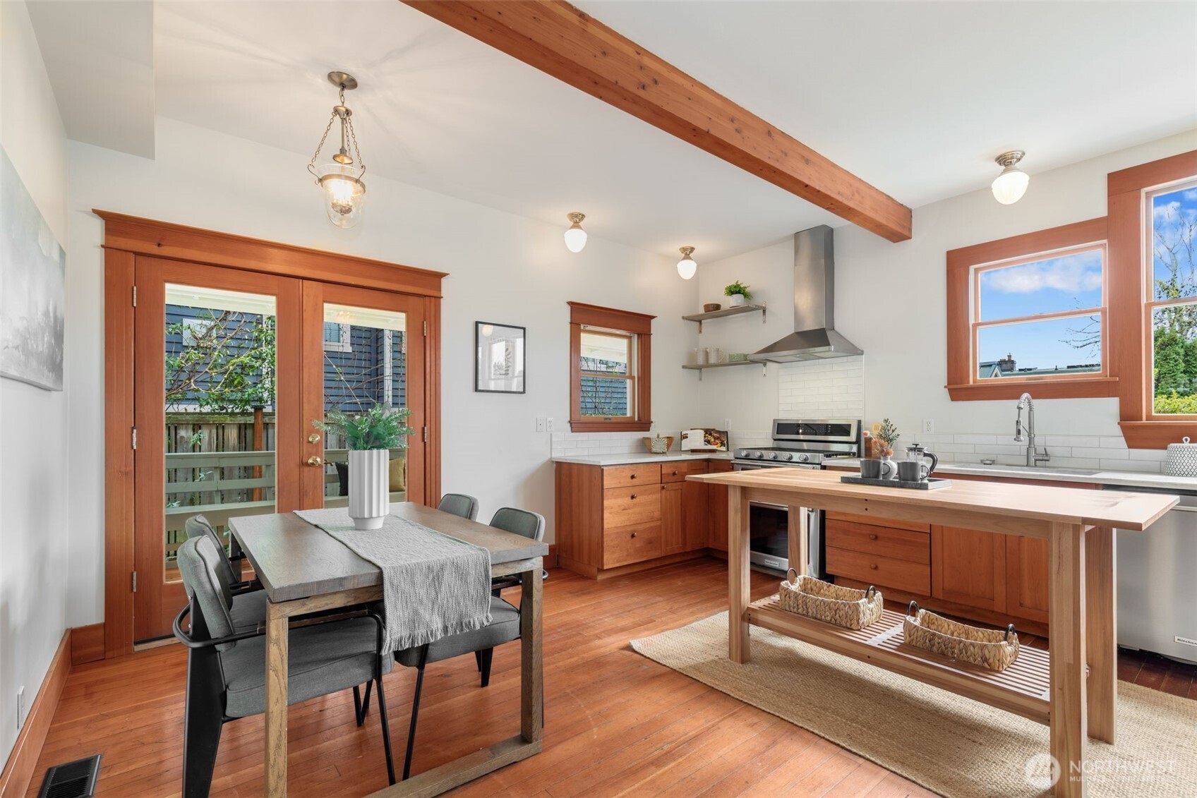 717 North 73rd Street Seattle, WA 98103 - Photo 9 of 35