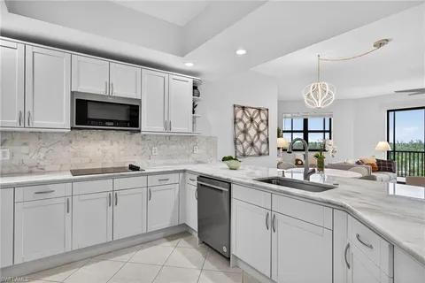 $430,000 | 14380 Riva Del Lago Drive, Unit 802, Fort Myers, FL 33907