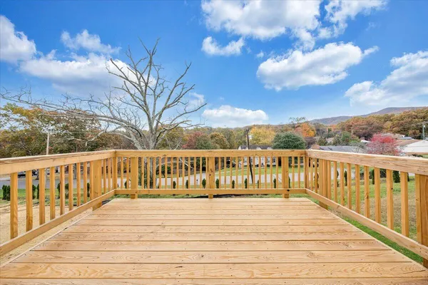 $409,950 | 122 Parker Lane, Salem, VA 24153