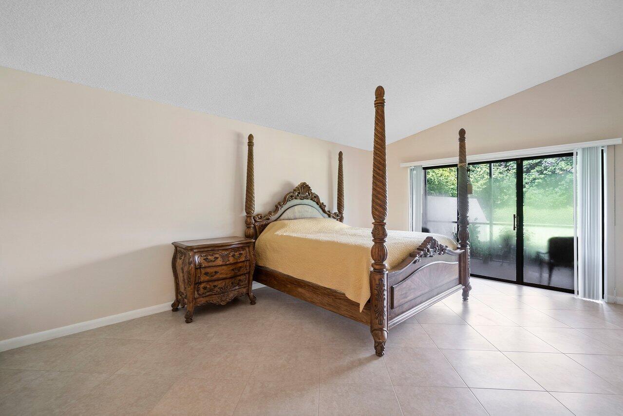 11165 Highland Circle Boca Raton, FL 33428 - Photo 15 of 40 016-11165HighlandCircle-BocaRaton-FL-334