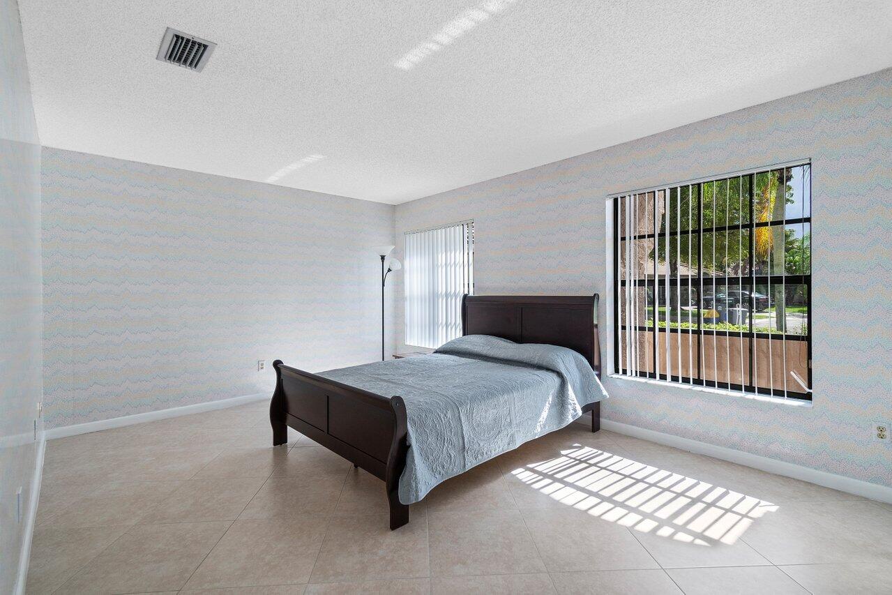 11165 Highland Circle Boca Raton, FL 33428 - Photo 19 of 40 021-11165HighlandCircle-BocaRaton-FL-334