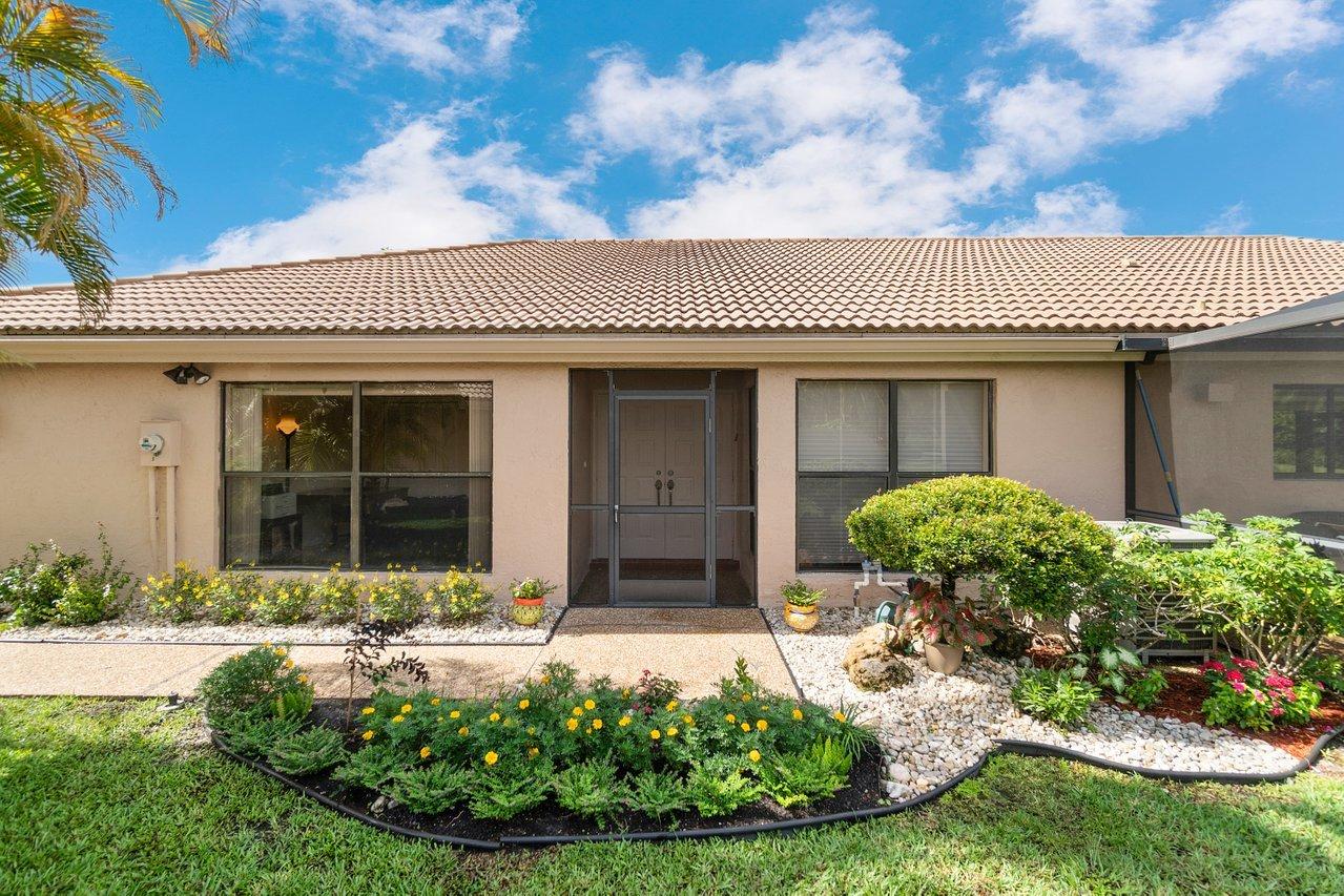 11165 Highland Circle Boca Raton, FL 33428 - Photo 4 of 40 005-11165HighlandCircle-BocaRaton-FL-334