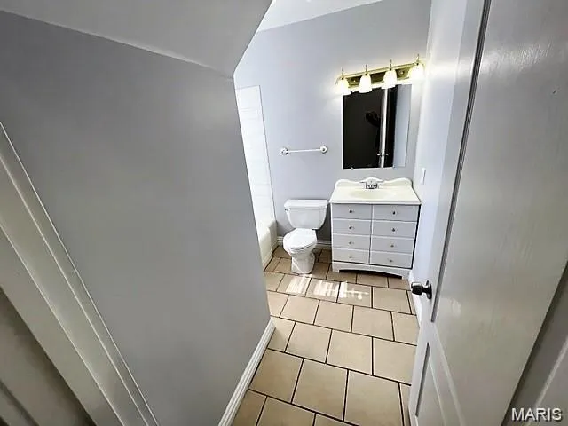 $2,400 | 7148 Kensington Avenue, St. Louis, MO 63143