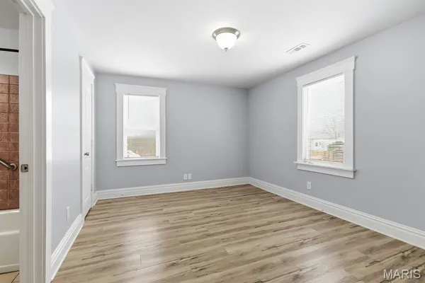 $2,100 | 7148 Kensington Avenue, St. Louis, MO 63143