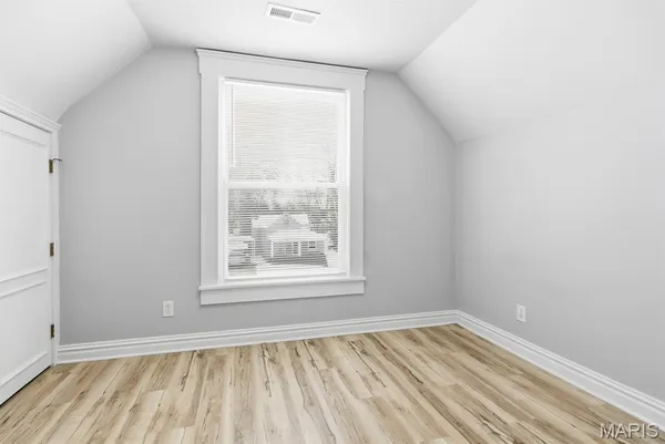 $2,100 | 7148 Kensington Avenue, St. Louis, MO 63143