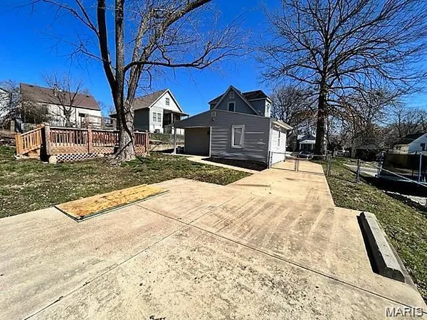 $2,100 | 7148 Kensington Avenue, St. Louis, MO 63143