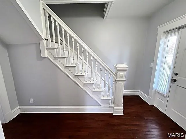 $2,400 | 7148 Kensington Avenue, St. Louis, MO 63143