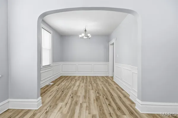 $2,100 | 7148 Kensington Avenue, St. Louis, MO 63143