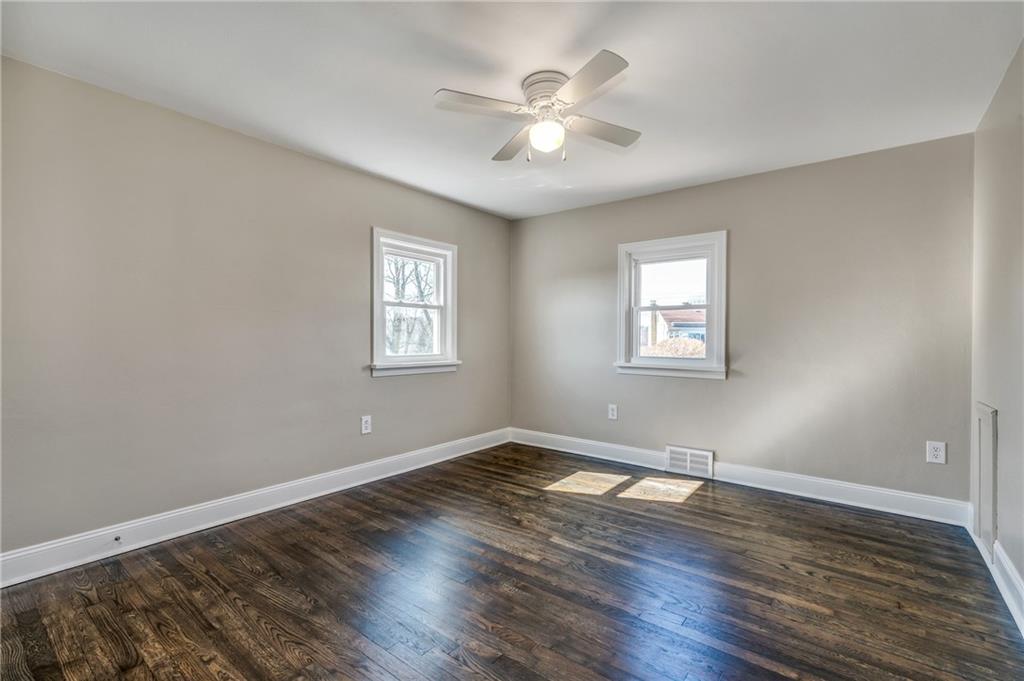 141 Tilford Road Pittsburgh, PA 15235 - Photo 12 of 25 Gallery Image 12