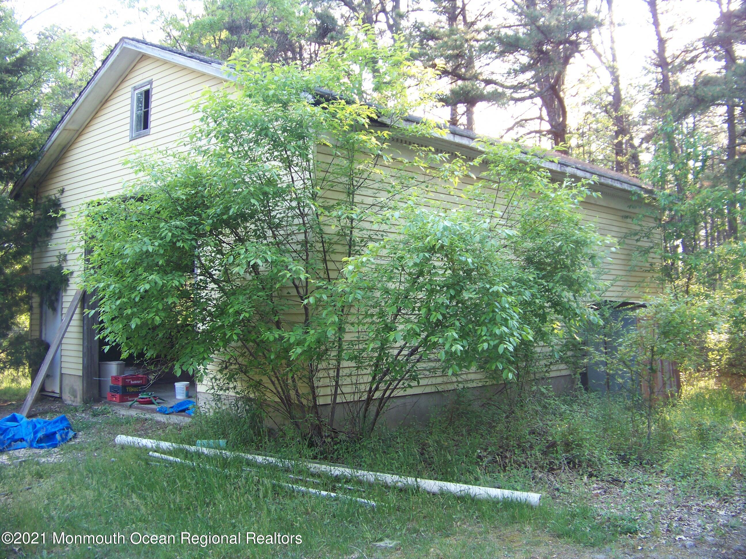 2212 Lacey Road Forked River, NJ 08731 - Photo 5 of 22 5