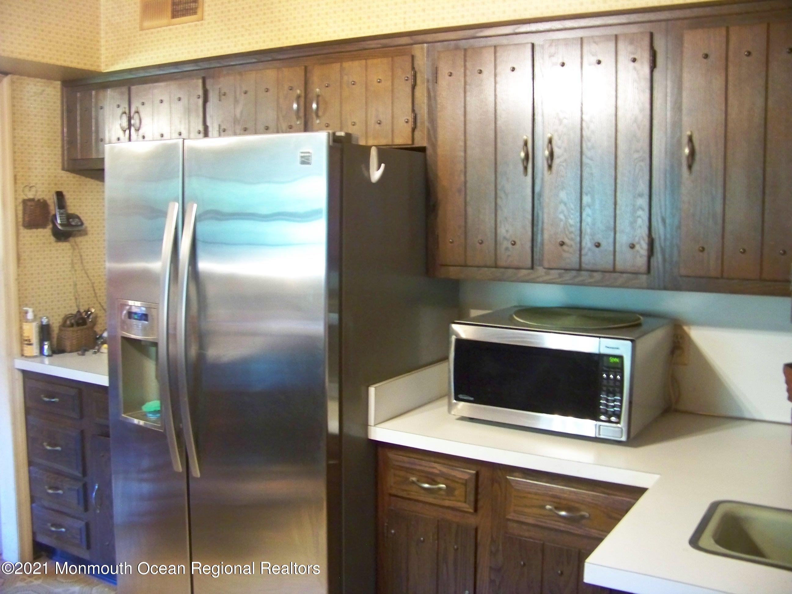2212 Lacey Road Forked River, NJ 08731 - Photo 10 of 22 10