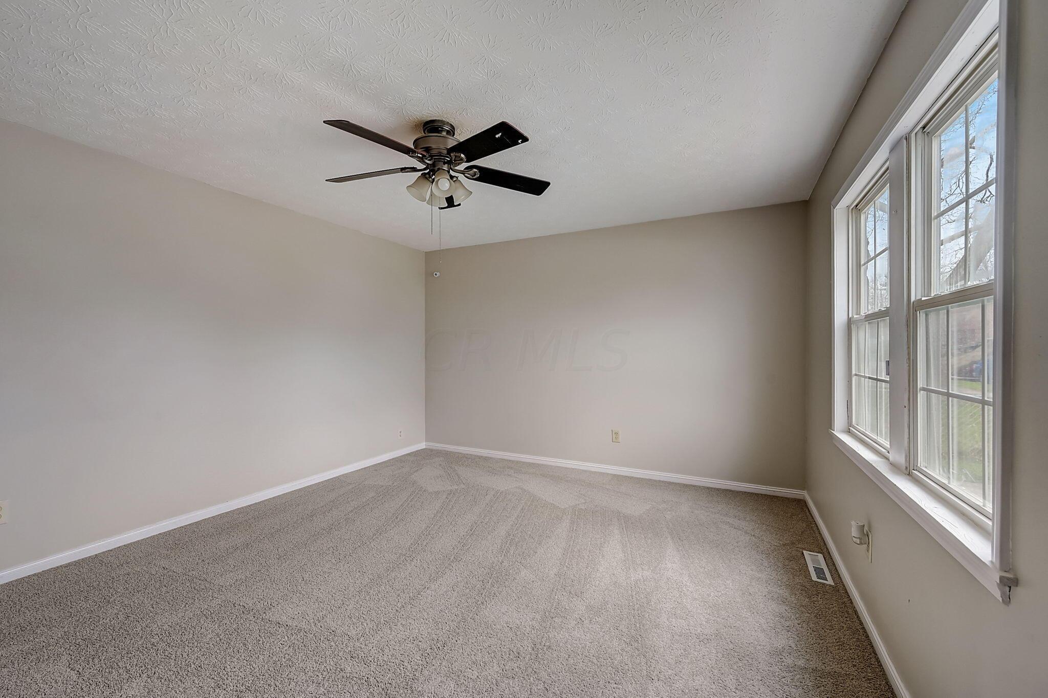 3222 Latonia Road Columbus, OH 43232 - Photo 12 of 25 listing_9