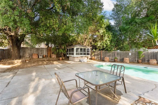 $569,900 | 5693 Dumbarton Avenue, San Bernardino, CA 92404