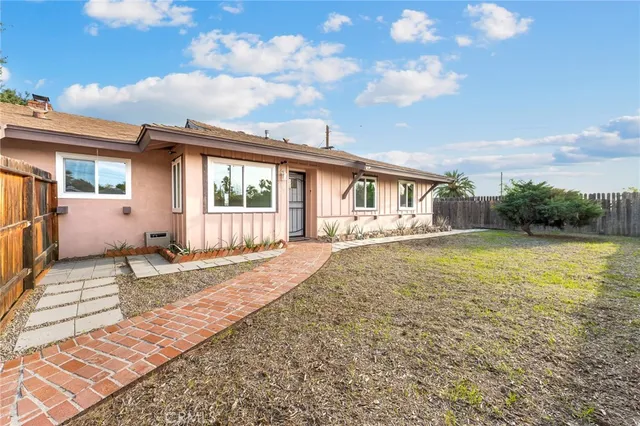 $569,900 | 5693 Dumbarton Avenue, San Bernardino, CA 92404