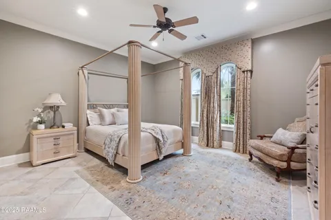 $935,000 | 104 Avallach Drive, Lafayette, LA 70503