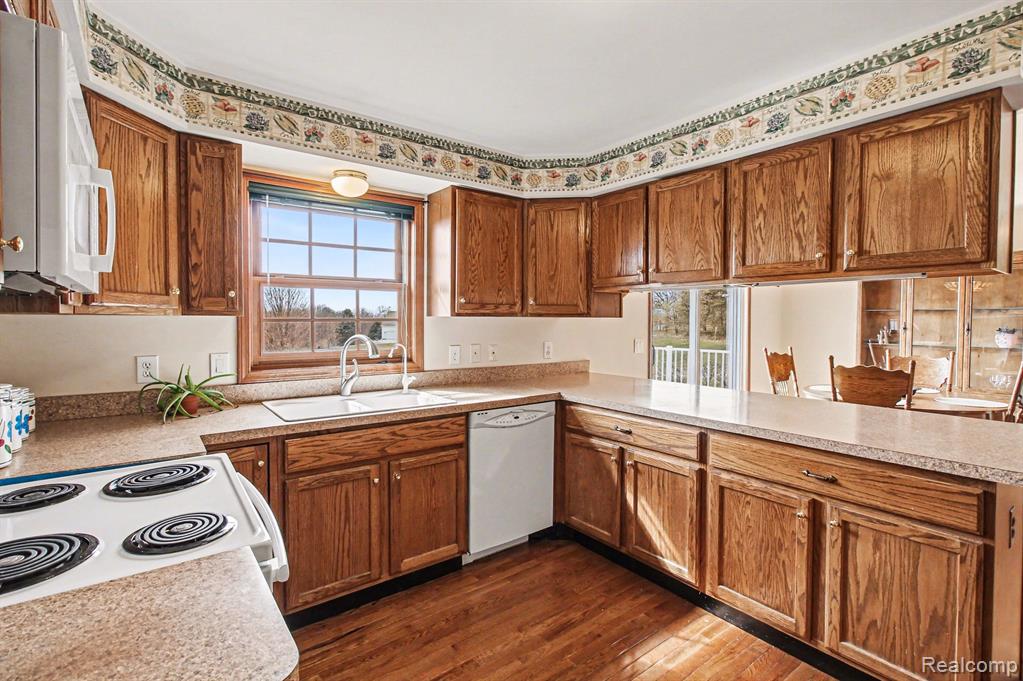 8806 Bergin Road Howell, MI 48843 - Photo 9 of 35 Gallery Image 9