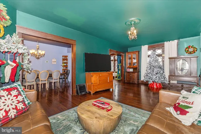 $550,000 | 6933 Potomac Avenue, Frederick, MD 21703